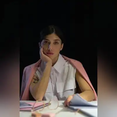 石家芷